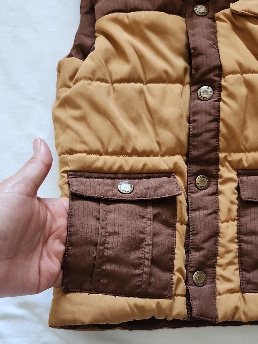 Tommy Bahama Two-Tone Brown & Camel Hooded Puffer Vest | M 7/8 - Picture 4 of 13